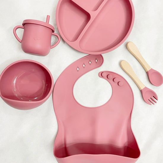 BPA free Silicone baby feeding accessories set in Pakistan
