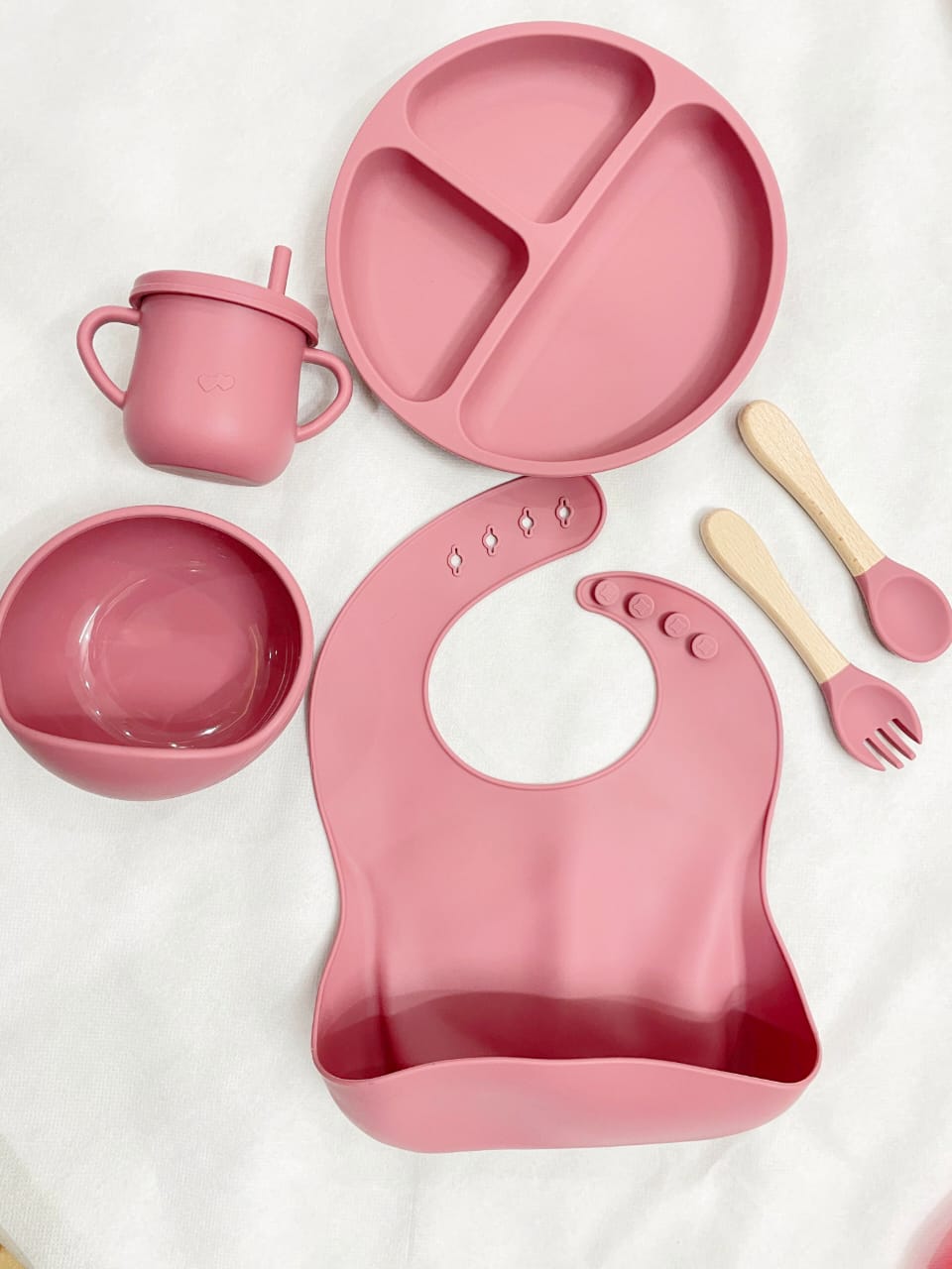 BPA free Silicone baby feeding accessories set in Pakistan